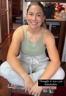 Shawn Johnson feet photo thumbnail
