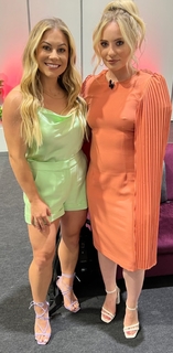 Shawn Johnson feet photo thumbnail