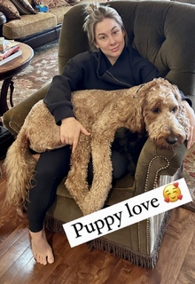 Shawn Johnson feet photo thumbnail