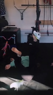 Shawn Johnson feet photo thumbnail