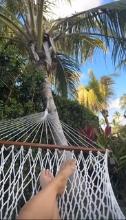 Shawn Johnson feet photo thumbnail