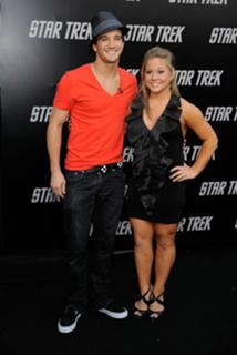 Shawn Johnson feet photo thumbnail