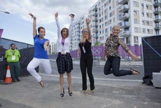 Shawn Johnson feet photo thumbnail