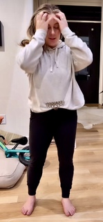 Shawn Johnson feet photo thumbnail