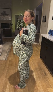 Shawn Johnson feet photo thumbnail