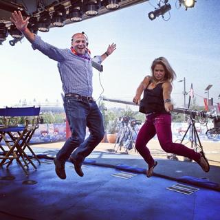Shawn Johnson feet photo thumbnail