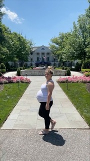 Shawn Johnson feet photo thumbnail