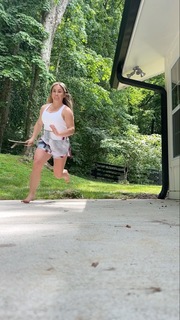 Shawn Johnson feet photo thumbnail