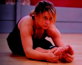 Shawn Johnson feet photo thumbnail