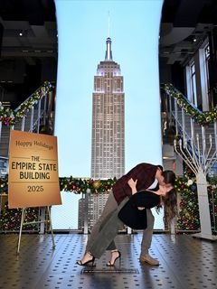 Shawn Johnson feet photo thumbnail