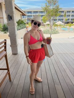 Shawn Johnson feet photo 12