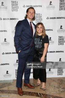 Shawn Johnson feet photo 7