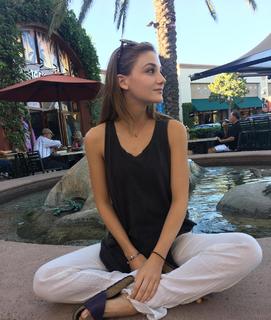 Shawna Della-Ricca feet photo thumbnail