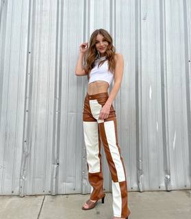 Shawna Della-Ricca feet photo thumbnail