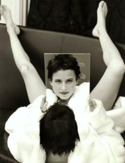 Shawnee Smith feet photo thumbnail