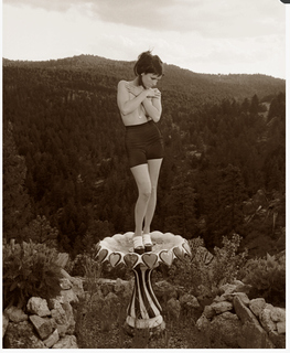 Shawnee Smith feet photo thumbnail