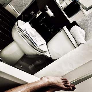 Shawnee Smith feet photo thumbnail