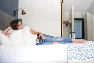 Shawnee Smith feet photo thumbnail