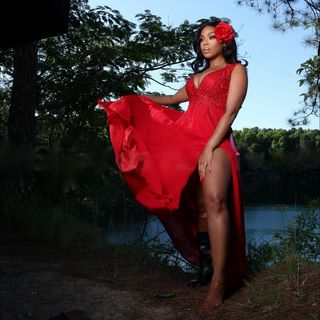 Shay Johnson feet photo 12