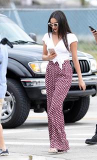 Shay Mitchell feet photo thumbnail