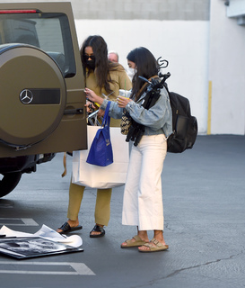 Shay Mitchell feet photo thumbnail