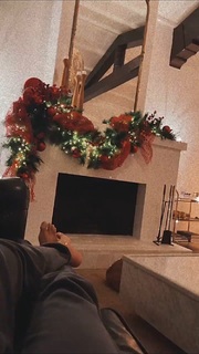 Shay Mitchell feet photo thumbnail