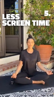 Shay Mitchell feet photo thumbnail