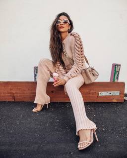 Shay Mitchell feet photo thumbnail