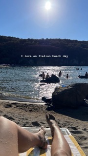 Shay Mitchell feet photo thumbnail