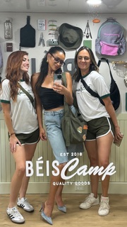 Shay Mitchell feet photo thumbnail
