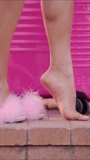 Shay Mitchell feet photo thumbnail