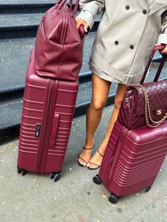 Shay Mitchell feet photo 1