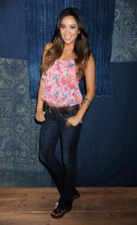 Shay Mitchell feet photo thumbnail
