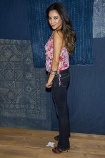 Shay Mitchell feet photo thumbnail
