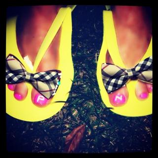 Shayne Lamas feet photo 4