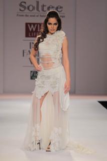 Shazahn Padamsee feet photo 13