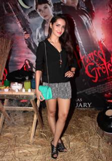 Shazahn Padamsee feet photo 17