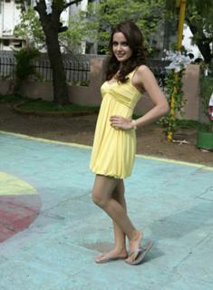 Shazahn Padamsee feet photo 14