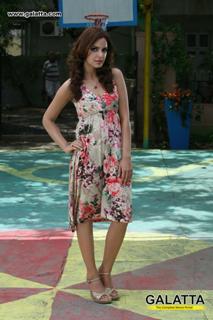 Shazahn Padamsee feet photo 4