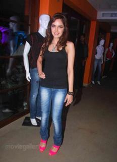 Shazahn Padamsee feet photo 4