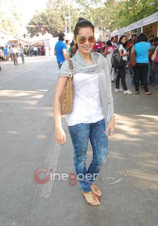 Shazahn Padamsee feet photo 13