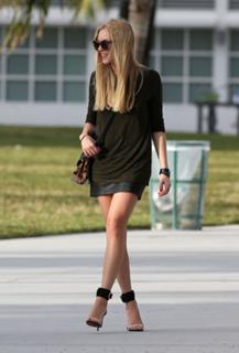 Shea Marie feet photo 4