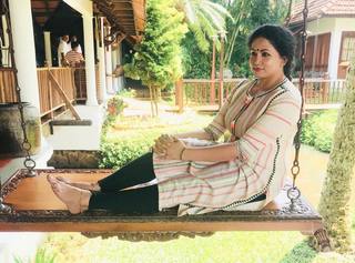 Sheelu Abraham feet photo 3