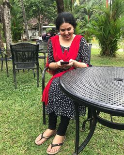 Sheelu Abraham feet photo 11