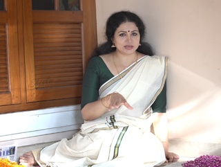 Sheelu Abraham feet photo 18