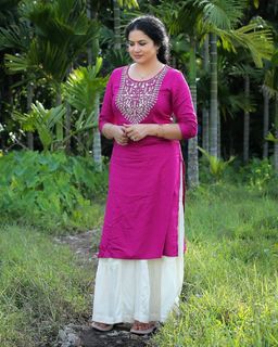 Sheelu Abraham feet photo 6