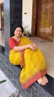 Sheelu Abraham feet photo 11