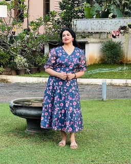 Sheelu Abraham feet photo 11