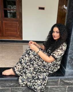 Sheelu Abraham feet photo 7