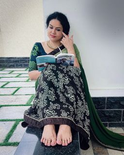 Sheelu Abraham feet photo 12